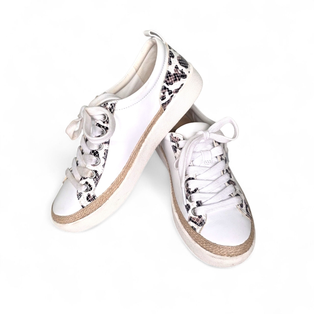 Women's Vionic Winny Sneaker White Leopard/Snake Print Leather 6.5 M